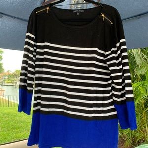 Gold zipper black, blue & white sweater